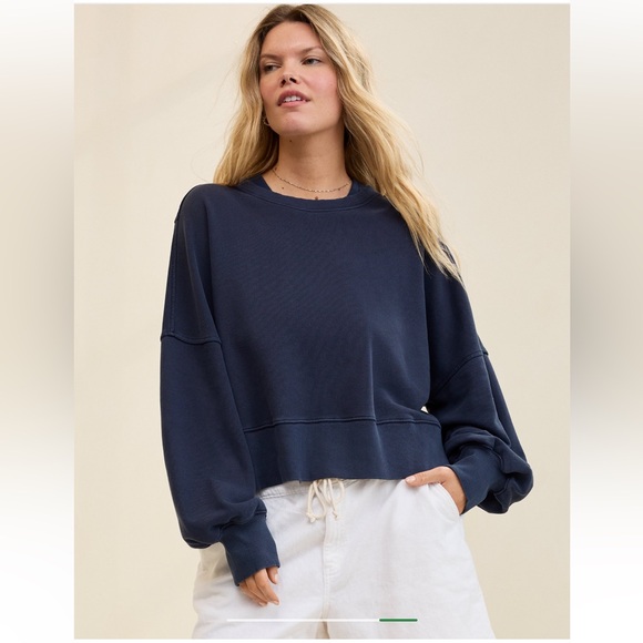 Aerie NWOT Classic Crew Sweatshirt Size Small in Navy - Picture 5 of 12